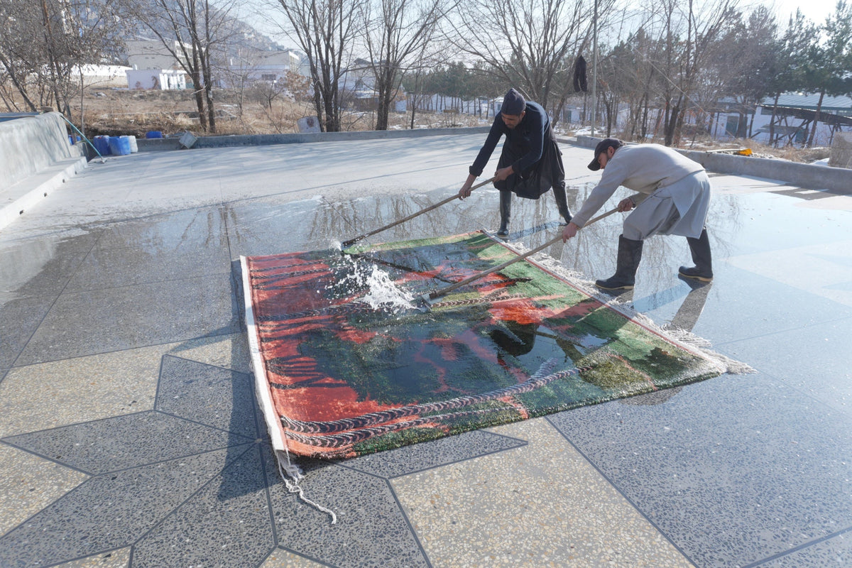 Threads of Hope: a carpet hand-knotted in Afghanistan
