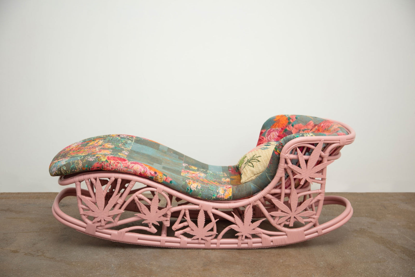 The daybed that rocks