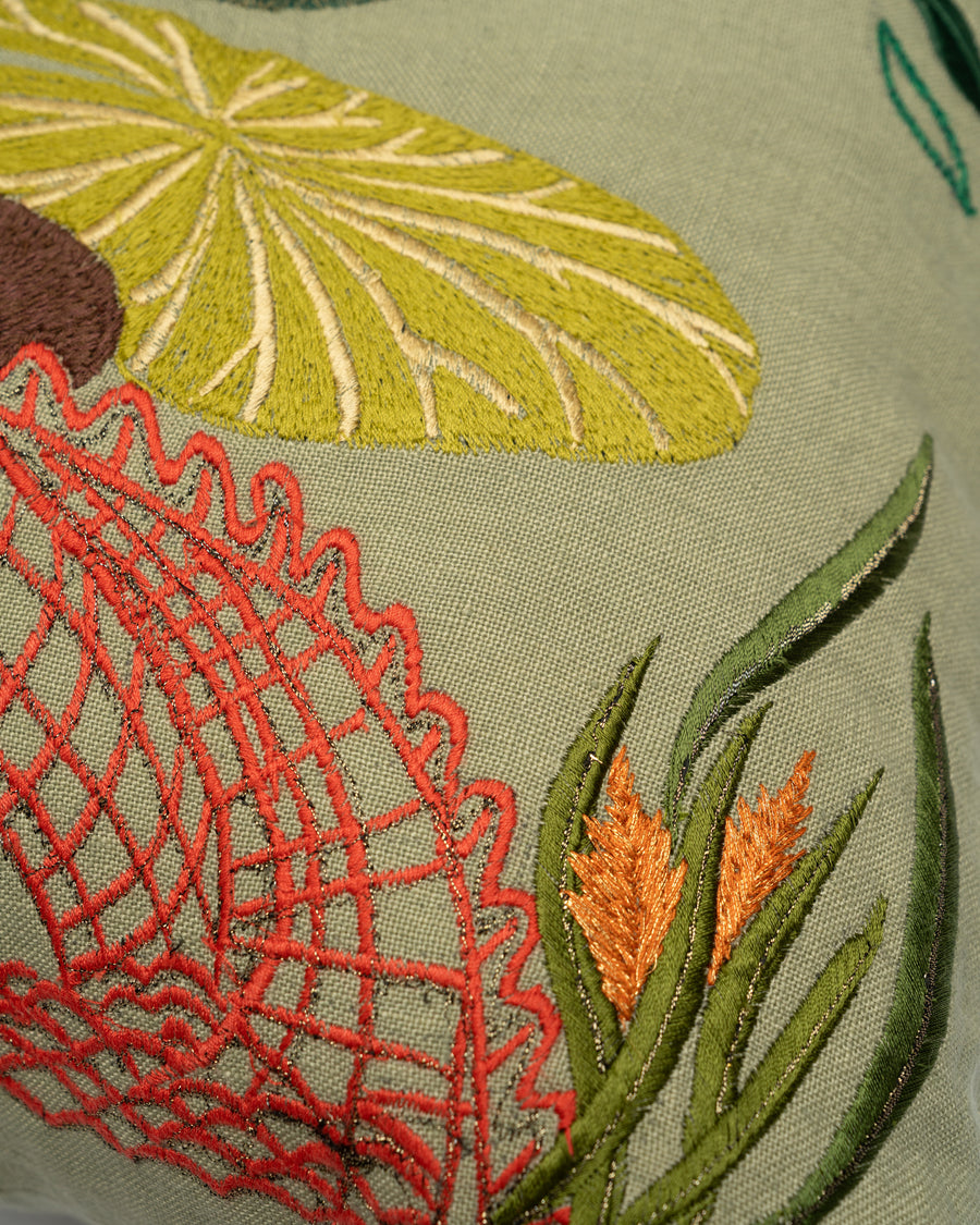 Crocodile-Summit embroidery detail close-up