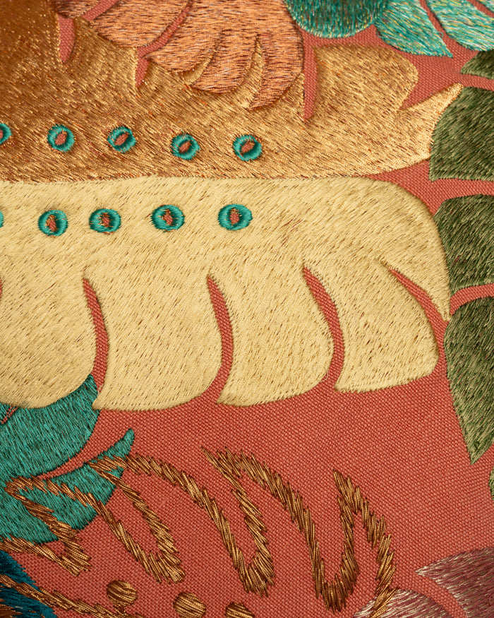 Verde Zak Red embroidery detail close-up