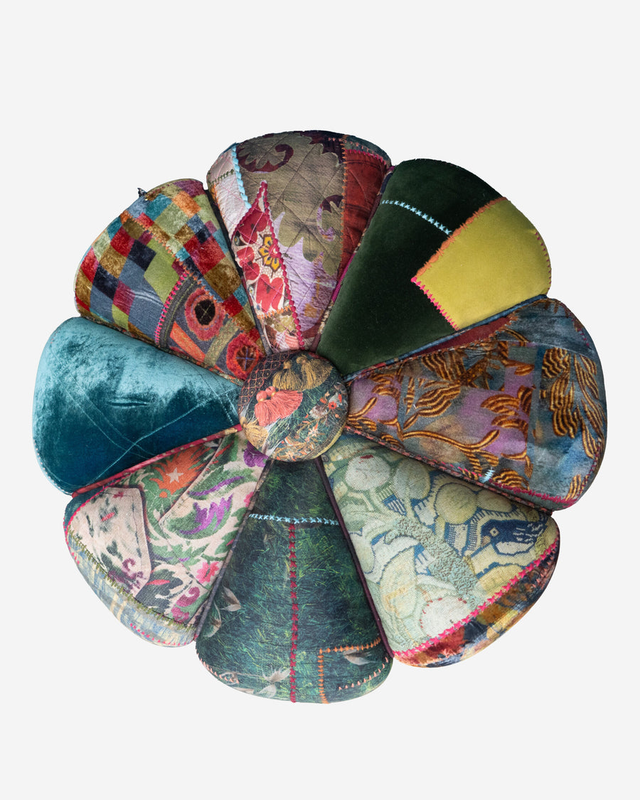 Large Pouf in Cynzia