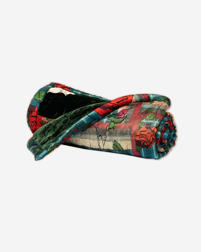 Cocoon in Blast, flat lay