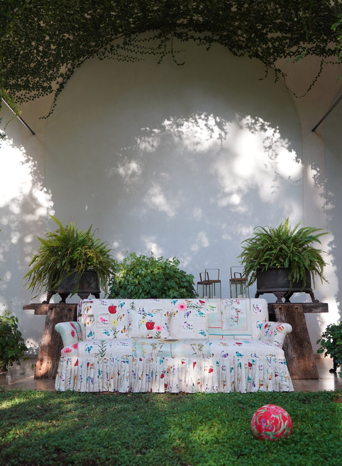 Moon Wings & Kashkash Tattout Sofa bokja furniture sofa
