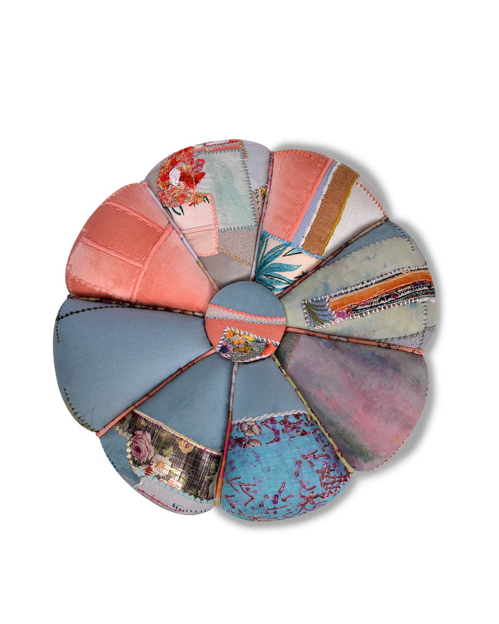 Cynzia big embroidered Pouf Bokja