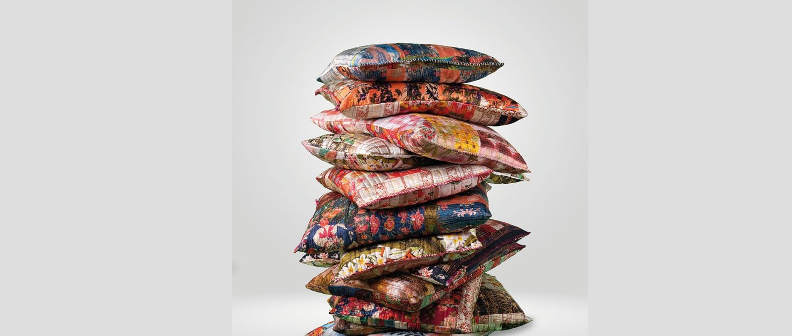 Pillow Stack Bokja Design Lets talk about the weather Gheir.com