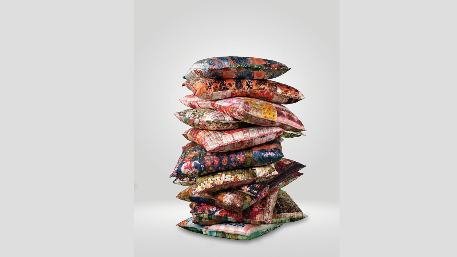 Pillow Stack Bokja Design Lets talk about the weather Gheir.com