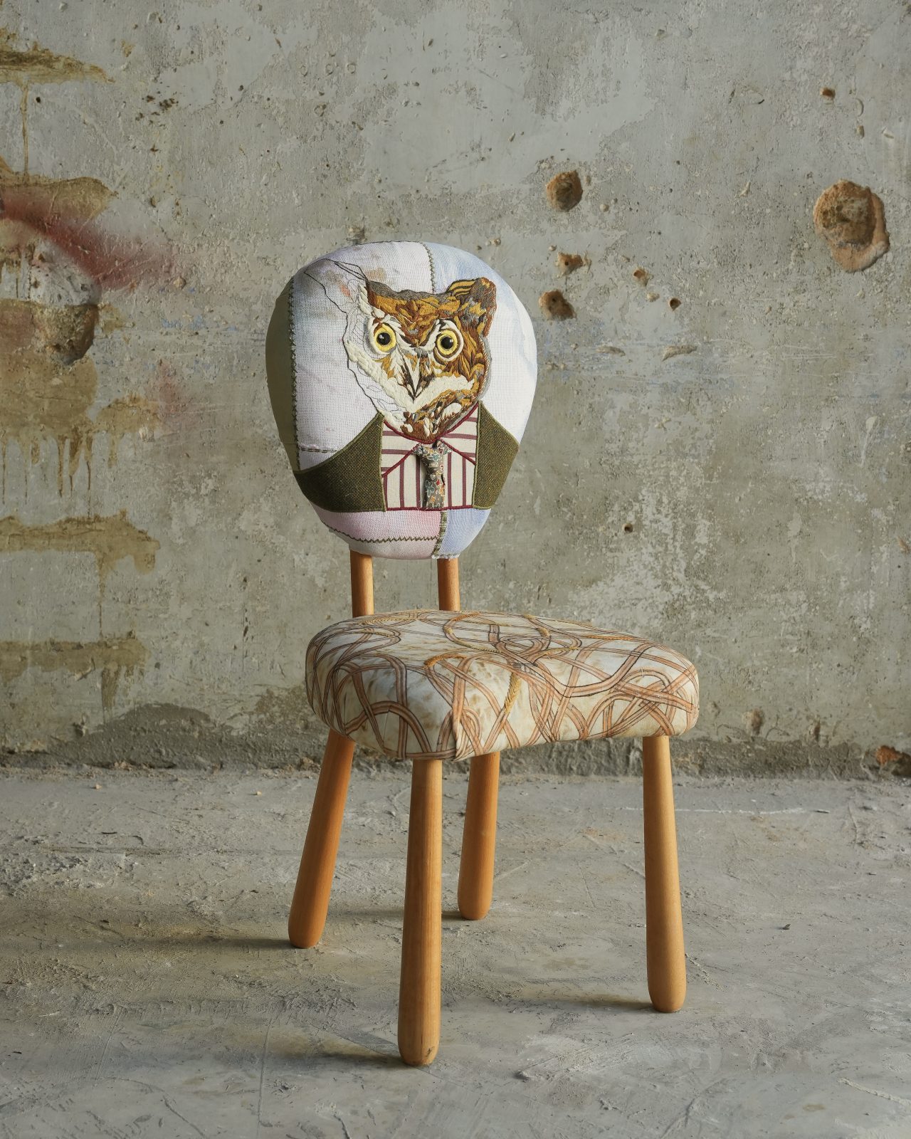 Owls Cabbage Knees chair