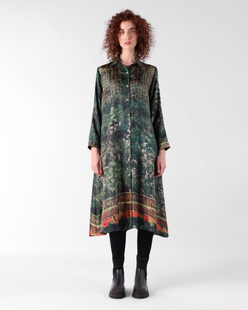 1 Z DRESS LADY IN GARDEN