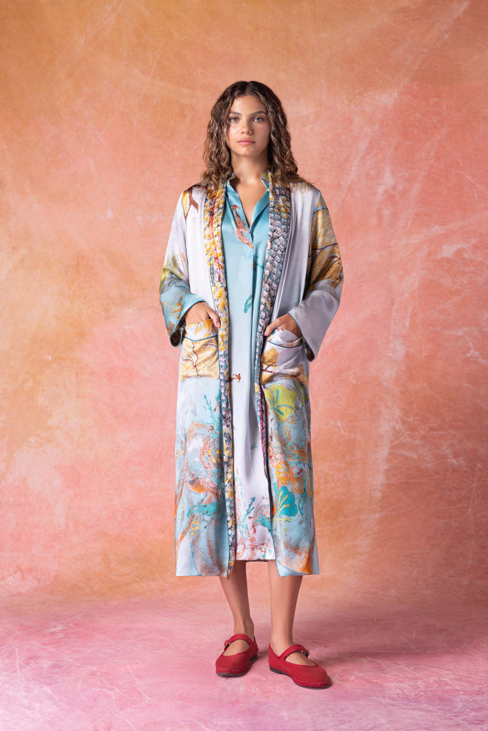 hiryama x foucault robe 1